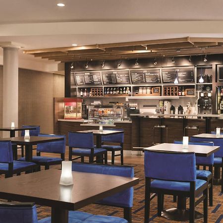 Courtyard By Marriott Salisbury Hotel Bagian luar foto