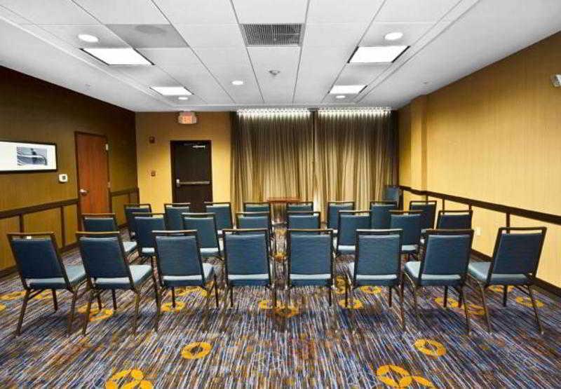 Courtyard By Marriott Salisbury Hotel Bagian luar foto