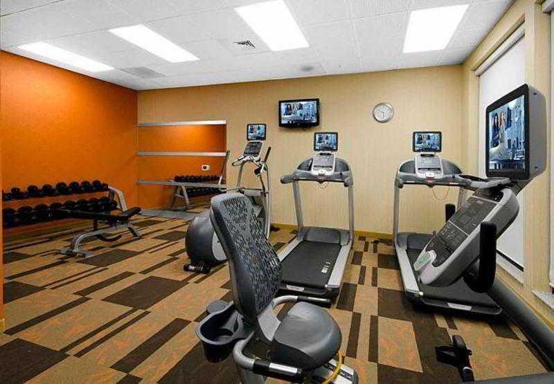 Courtyard By Marriott Salisbury Hotel Bagian luar foto
