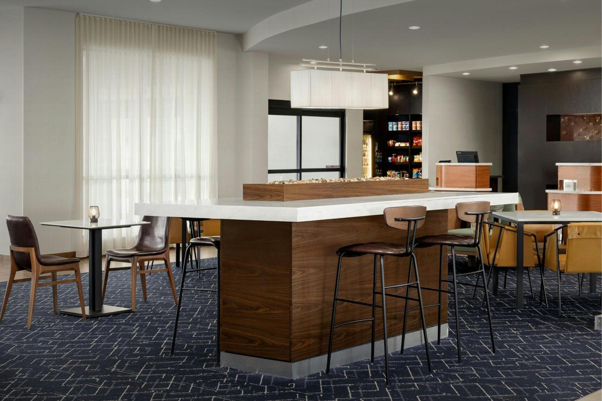 Courtyard By Marriott Salisbury Hotel Bagian luar foto