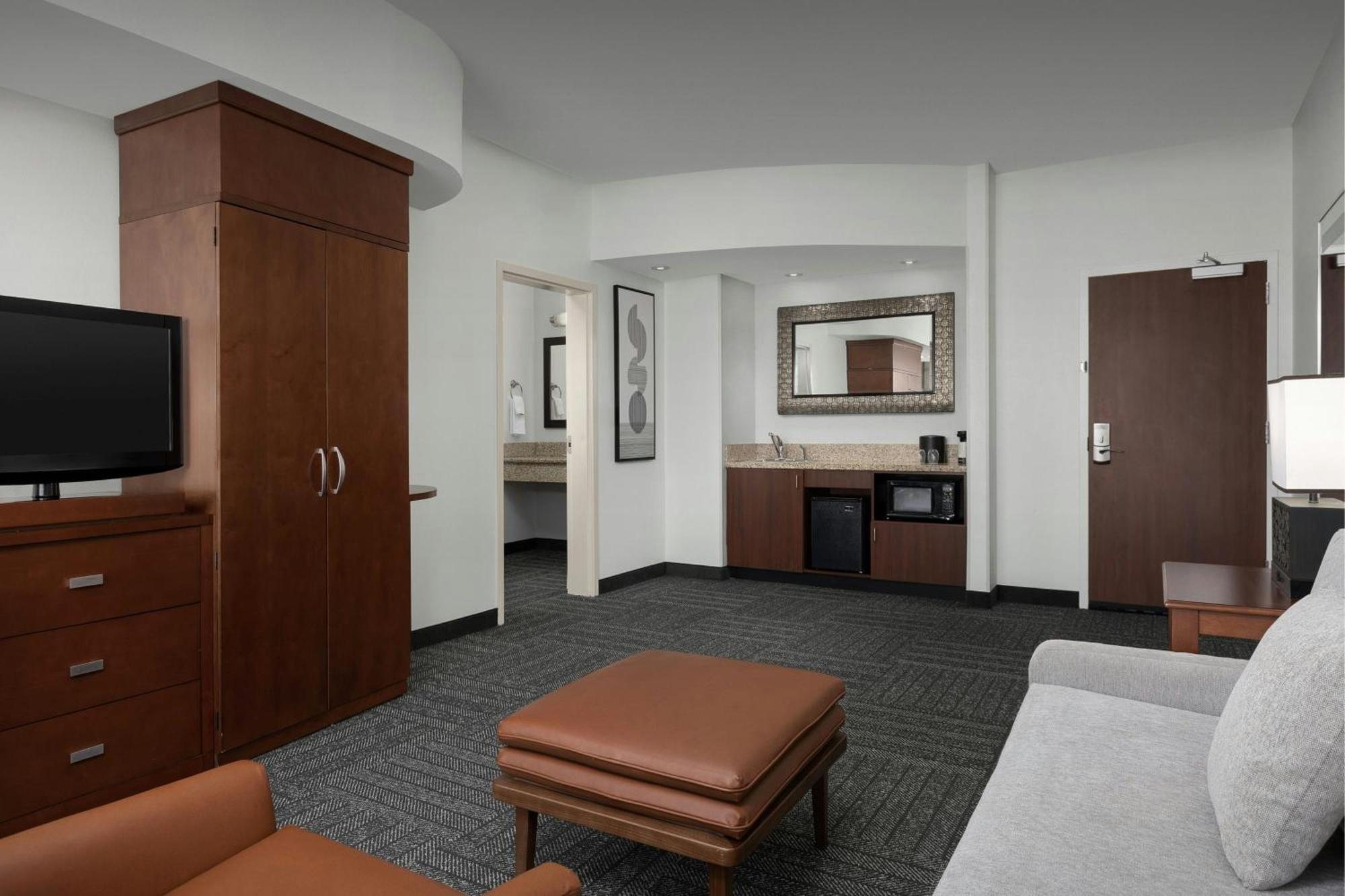 Courtyard By Marriott Salisbury Hotel Bagian luar foto