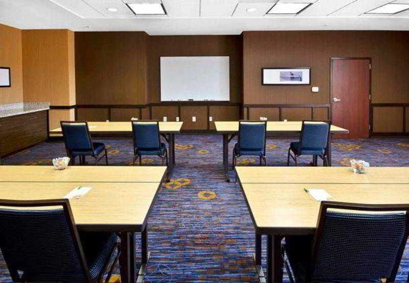 Courtyard By Marriott Salisbury Hotel Bagian luar foto