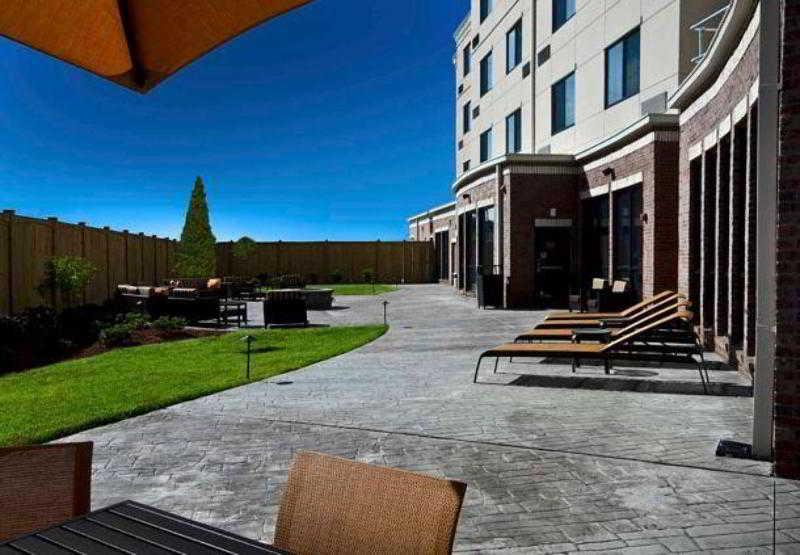Courtyard By Marriott Salisbury Hotel Bagian luar foto